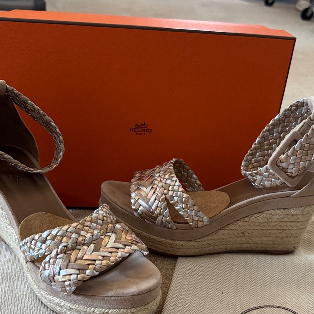Hermes Woven Wedge Sandals - Cream and Tan